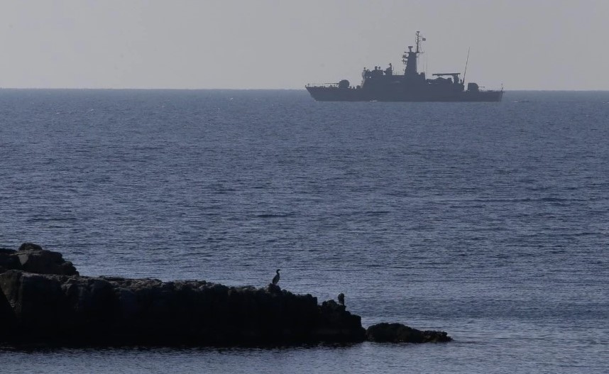 Τουρκική ακταιωρός προκαλεί στο Φαρμακονήσι – Με τα όπλα στα χέρια οι Τούρκοι