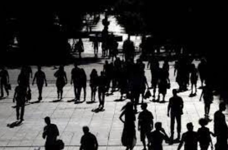 «Θα αντιμετωπίσουμε πτώση του βιοτικού επιπέδου τα επόμενα 5-10 χρόνια»