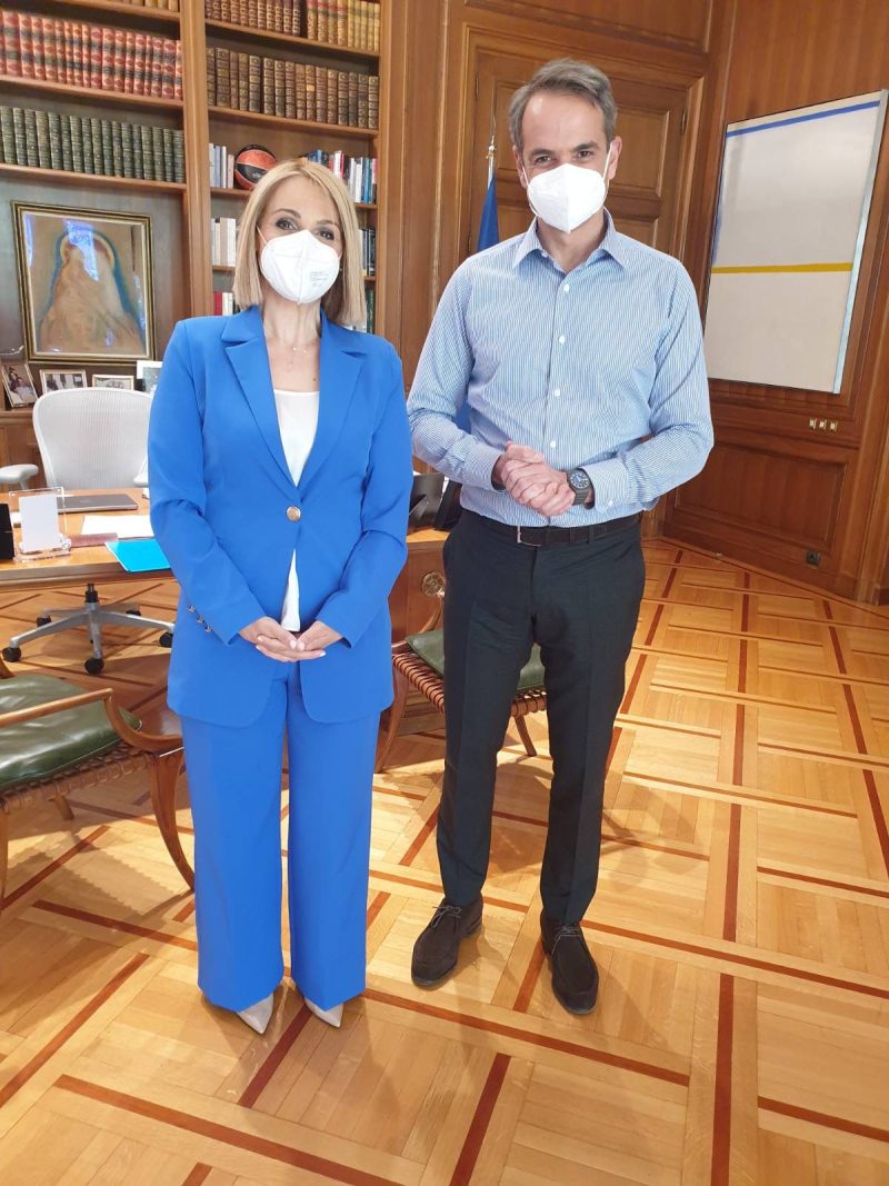 Η Μίκα Ιατρίδη στο Μέγαρο Μαξίμου με τον Πρωθυπουργό Κυριάκο Μητσοτάκη για τη δημιουργία Μονάδας Αυξημένης Φροντίδας Νεογνών και τα ζητήματα των Δωδεκανήσων