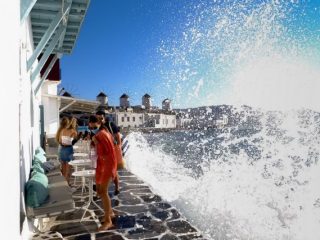 Ένα κλείσιμο αντάξιο της φετινής τουριστικής χρονιάς στο Νότιο Αιγαίο επιφυλάσσει ο Οκτώβριος
