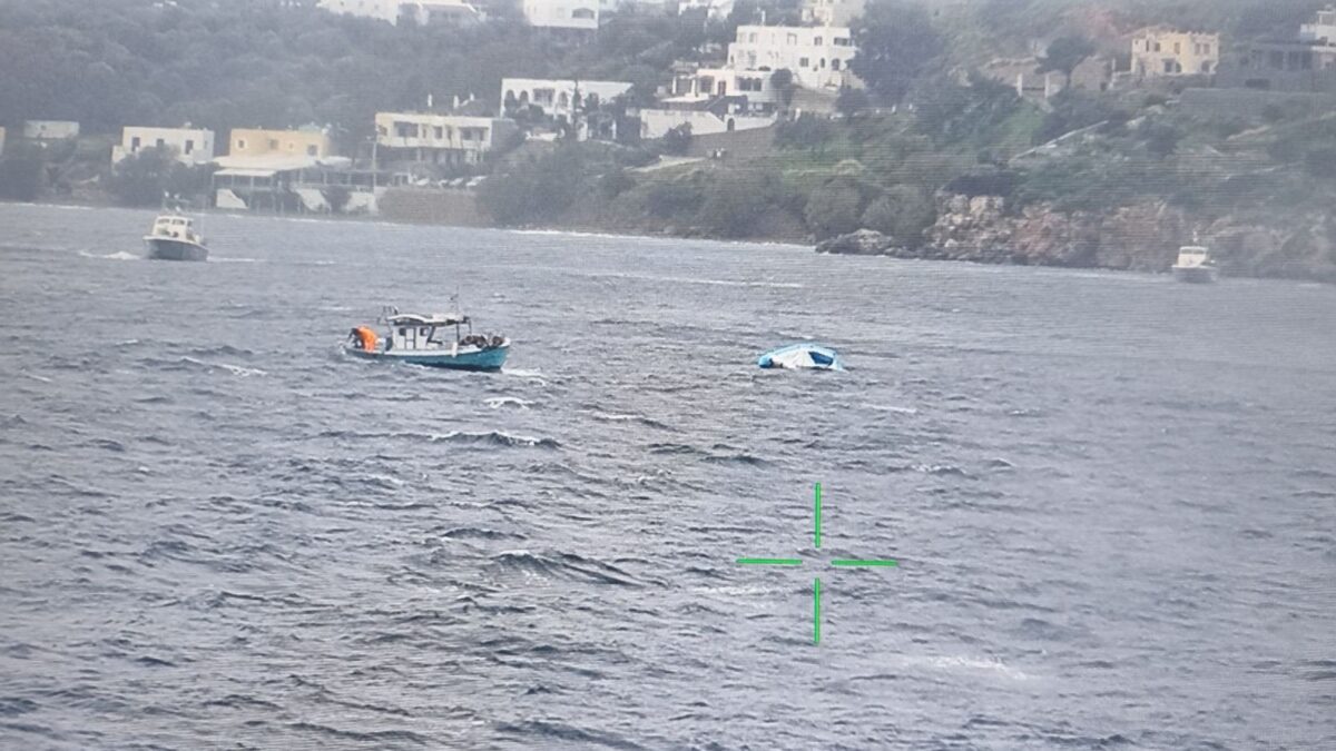 Λέρος: Σε εξέλιξη η επιχείρηση έρευνας και διάσωσης αλλοδαπών