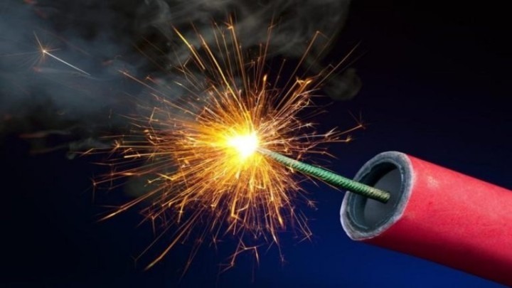 Ακρωτηριάστηκε από κροτίδα 13 χρονο αγόρι από τη Σύμη που στέκονταν με τον πατέρα του στην Ανάσταση