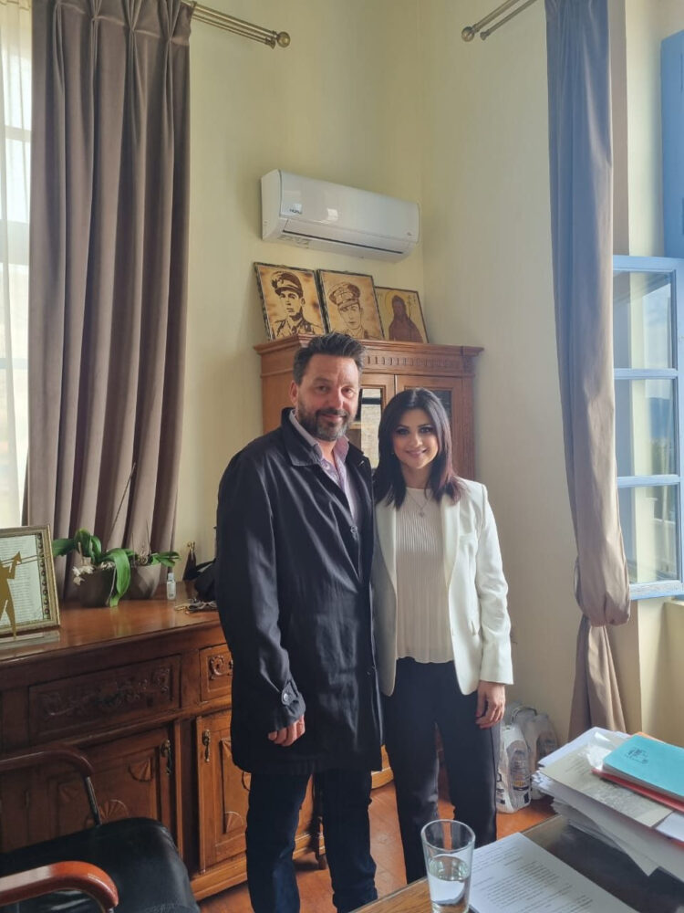 Μήνυμα στήριξης των ακριτών από τη Χάλκη στέλνει η Κατερίνα Εμμανουήλ