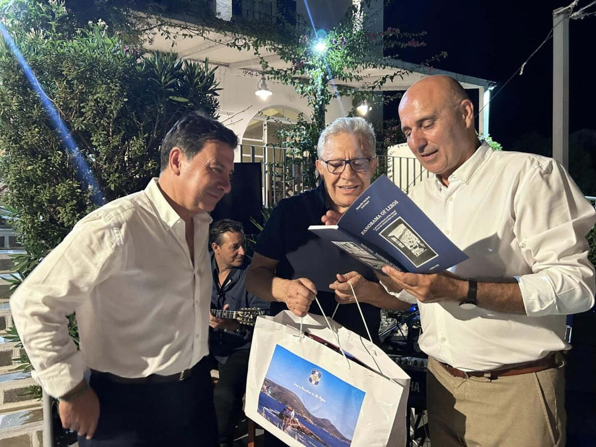 Προσκεκλημένοι του Δημάρχου Λέρου, ο Δήμαρχος Μποντρούμ κ. Ahmet Aras συνοδευόμενος από τον διάσημο μουσικοσυνθέτη,φίλο της χώρα μας κ. Zulfu Livaneli’s