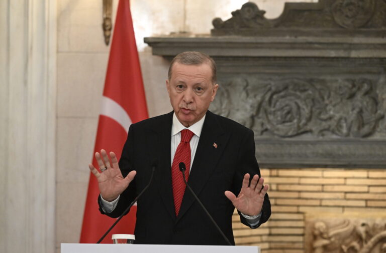 Ο Ερντογάν απειλεί με εισβολή στο Ισραήλ: Μπορούμε να το κάνουμε όπως με Λιβύη και Καραμπάχ