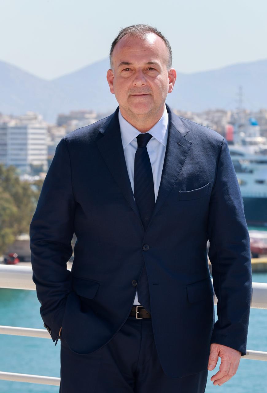 Γιάννης Παππάς Υφυπουργός Ναυτιλίας: «Παράταση στις προθεσμίες  για τα χωρίς άδεια καταστήματα σε χερσαίες ζώνες λιμένων»