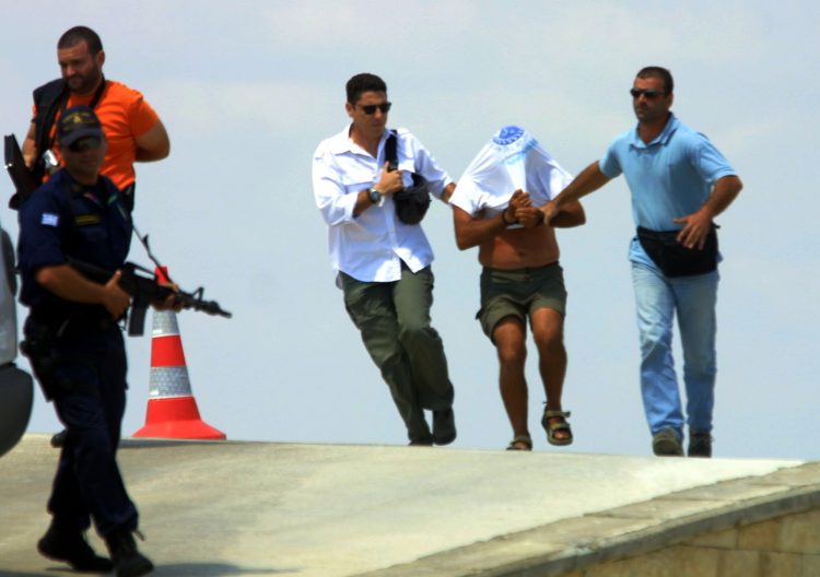 Λέρος: Σύλληψη 20χρονου διακινητή μετά το περιστατικό στο Φαρμακονήσι