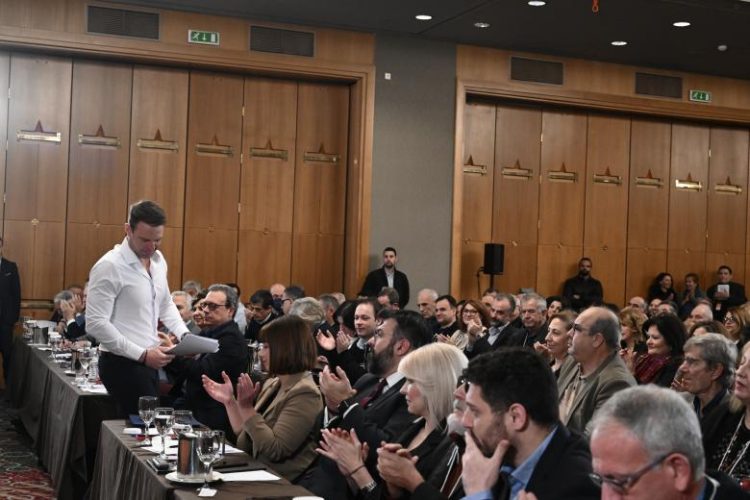 Σε πλήρη εξέλιξη το αδίστακτο μπρά ντε φερ ΣΥΡΙΖΑ &#8211; Κασσελάκη