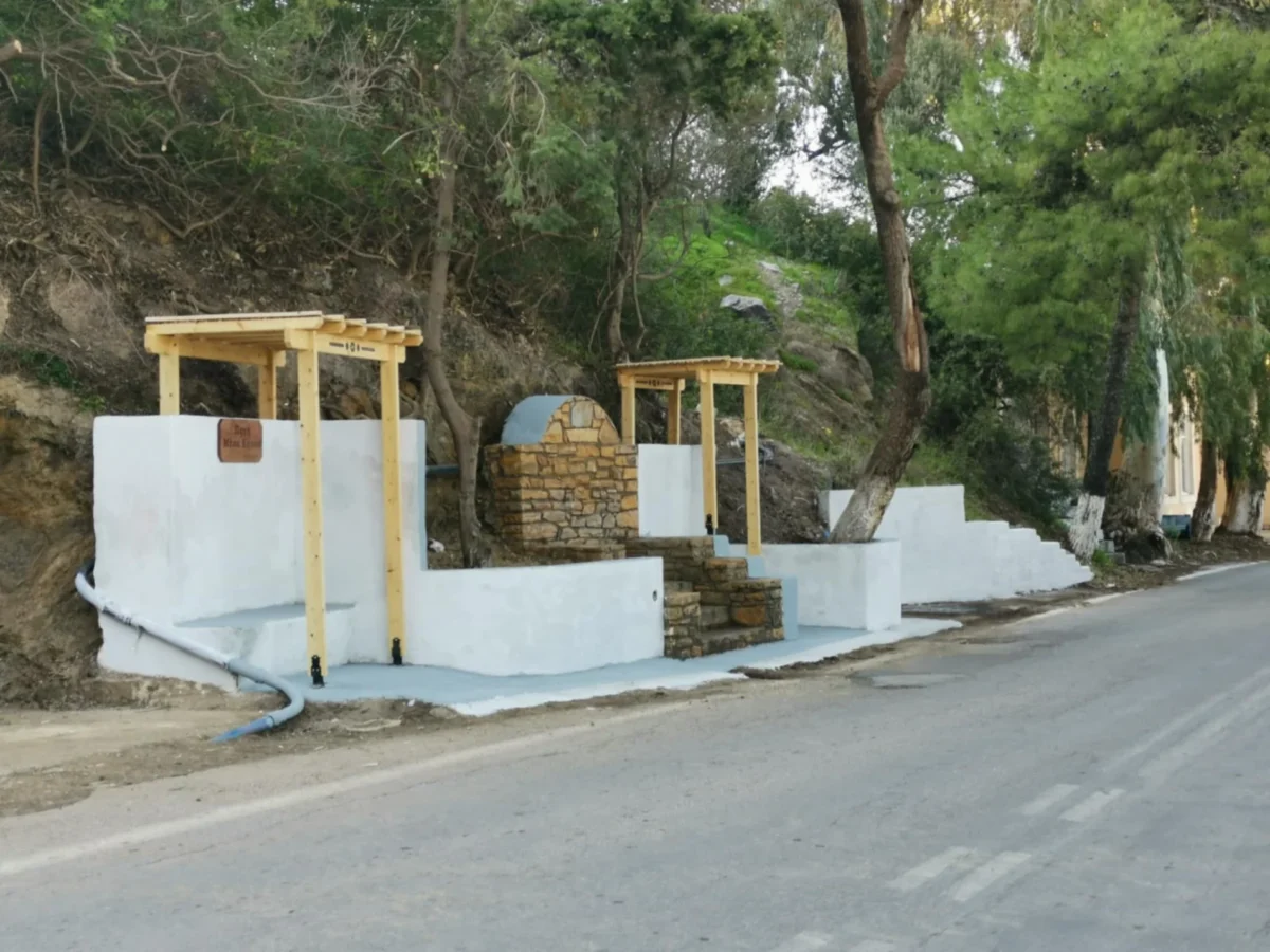Δήμος Λέρου: Άλλαξε όψη η πηγή &#8220;Μέσα Κήπου&#8221; από εθελοντή &#8211; επιχειρηματία!