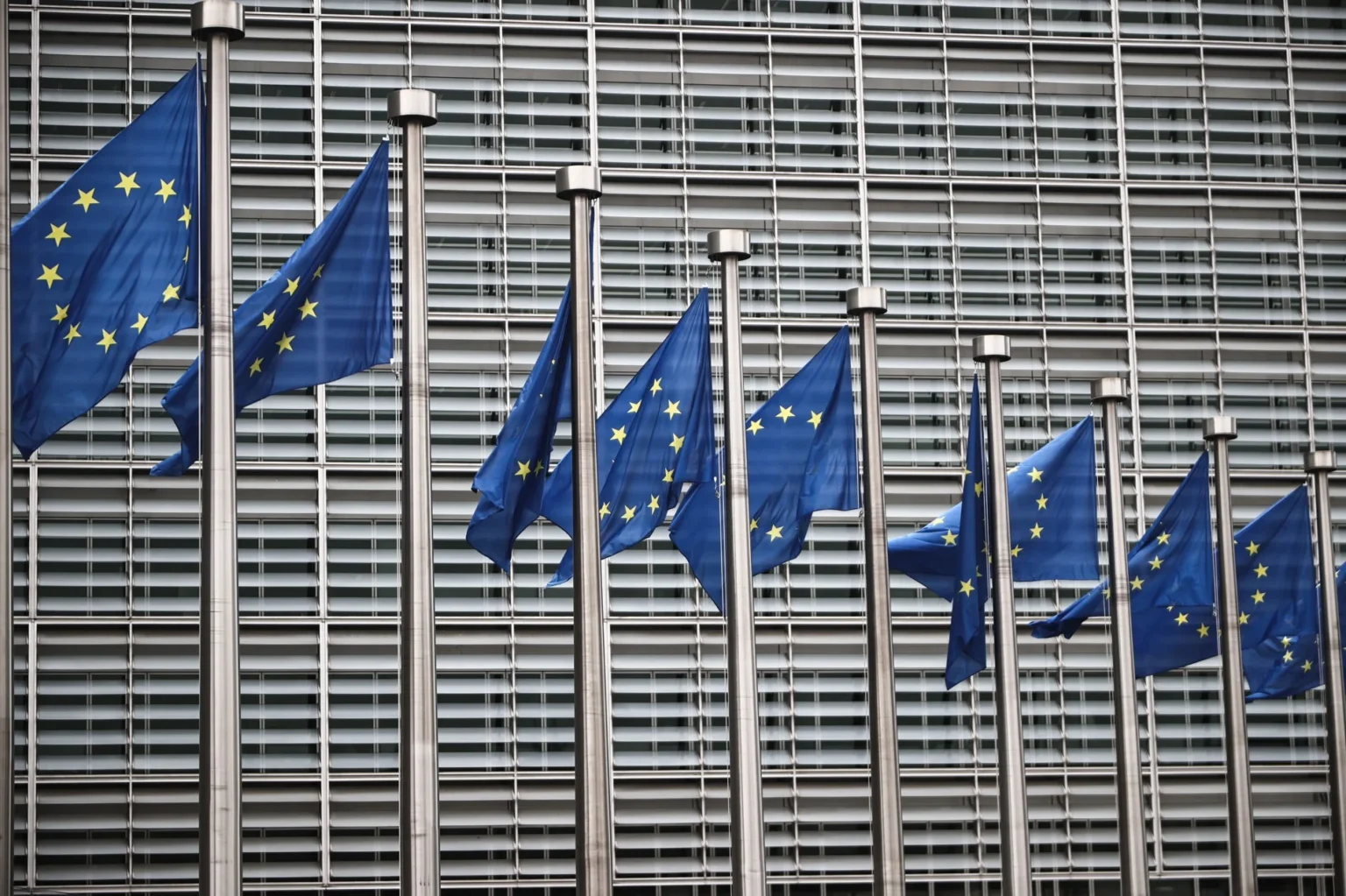 Η συμφωνία Τραμπ–Πούτιν βάζει φωτιά στις σχέσεις με την Ευρώπη