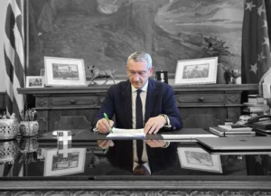 Yπογειοποίηση του δικτύου ηλεκτροδότησης και αναβάθμιση του δημοτικού φωτισμού στους Λειψούς, με ευρωπαϊκούς πόρους της Περιφέρειας Νοτίου Αιγαίου