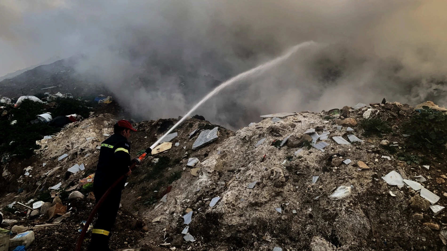 Ο πόλεμος για τα σκουπίδια στο Ν. Αιγαίο και η μάχη Κω – Καλύμνου