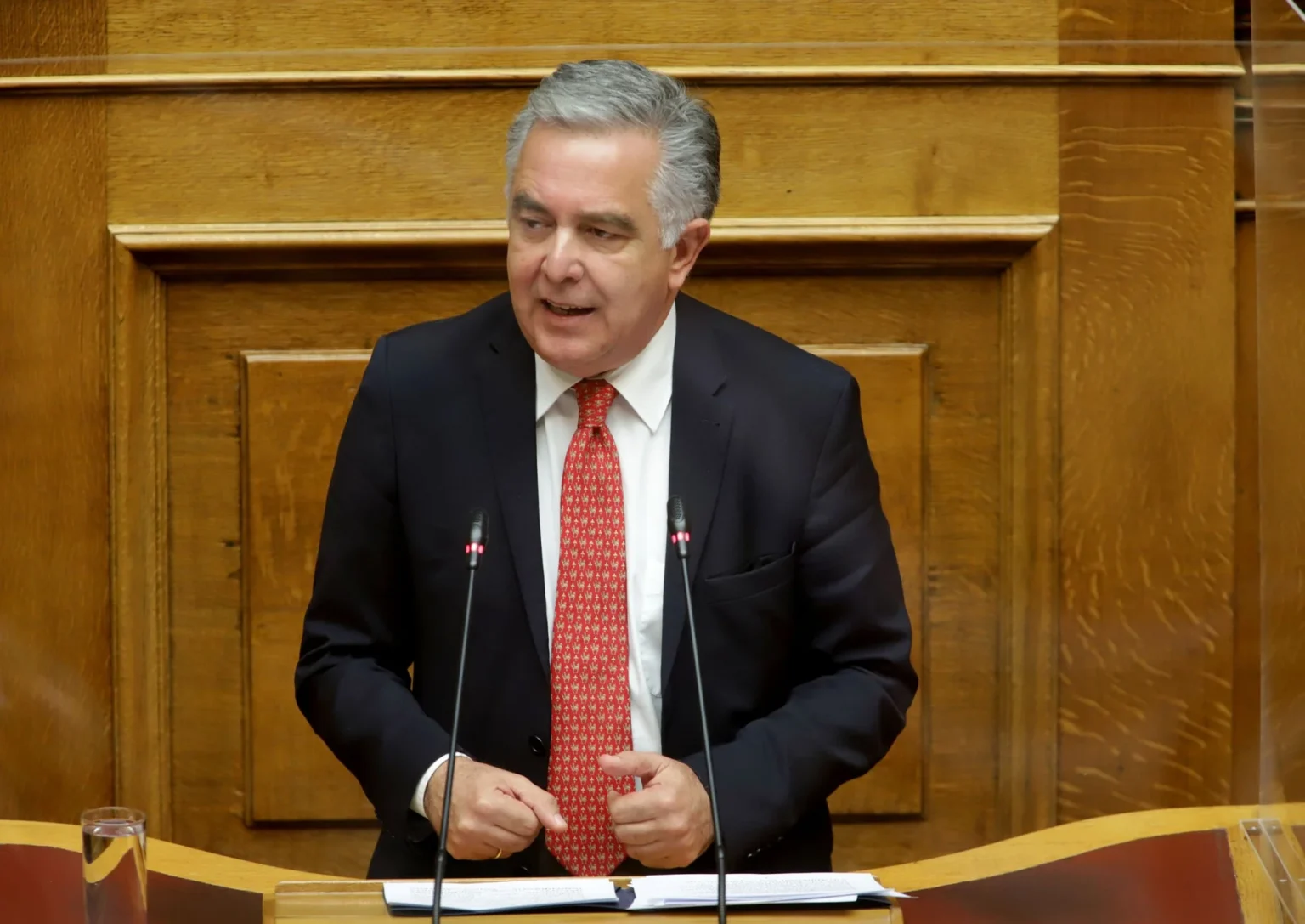Παρέμβαση του Βασίλη Α. Υψηλάντη για τη διαχείριση δαπανών, για τις σχολικές μονάδες, μετά την κατάργηση των σχολικών επιτροπών.