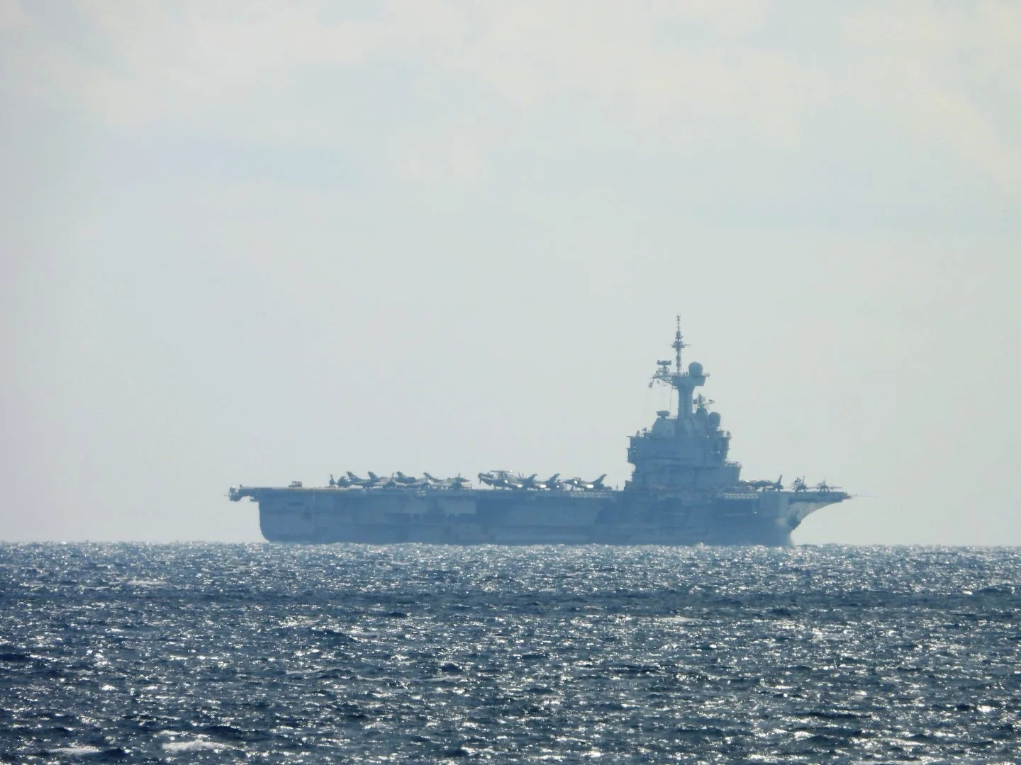 Πολεμικό Ναυτικό: Συνεκπαίδευση Μονάδων με το Αεροπλανοφόρο CHARLES DE GAULLE