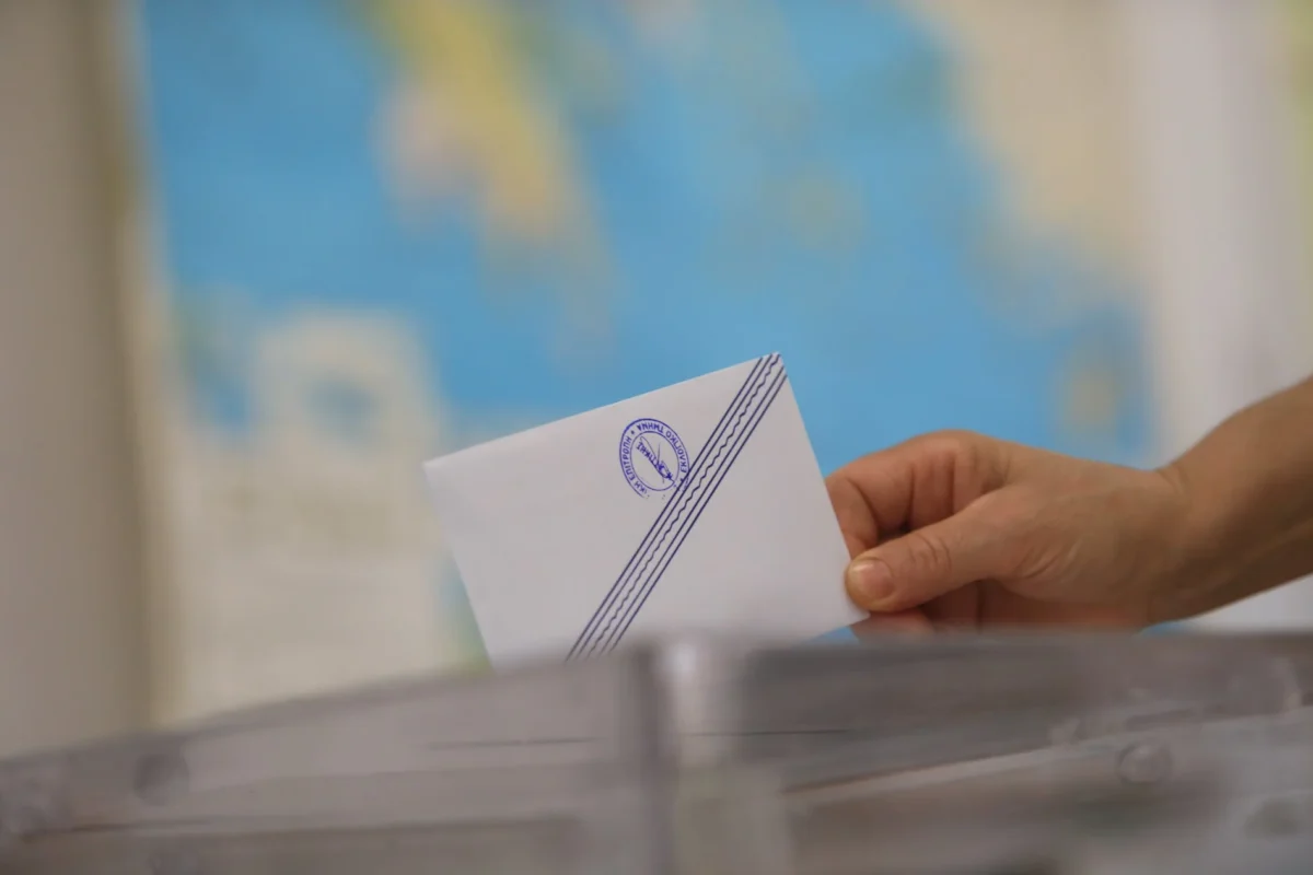 ΥΠΕΣ: Εκλογή δημάρχου από την πρώτη Κυριακή με το σύστημα των πολλαπλών επιλογών