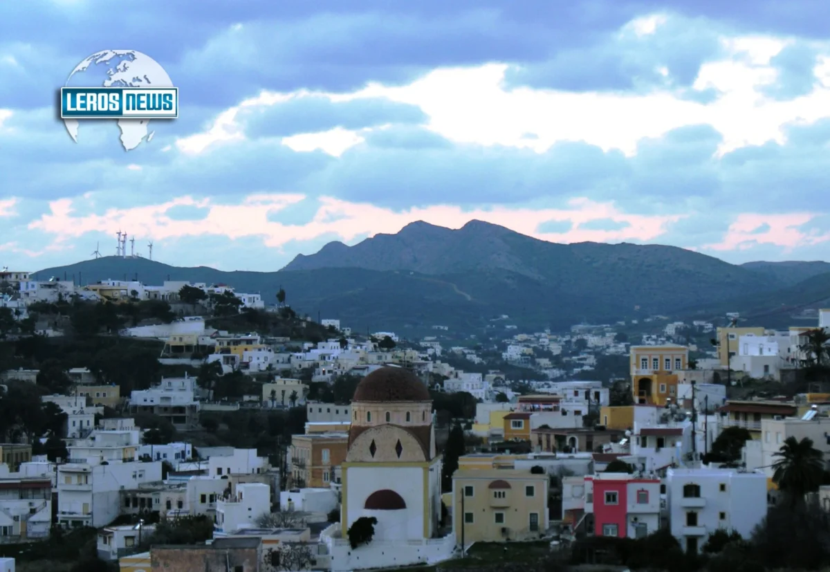 Βροχές και σποραδικές καταιγίδες την Κυριακή, πτώση θερμοκρασίας από Δευτέρα -Με τι καιρό θα κάνουμε Πρωτομαγιά