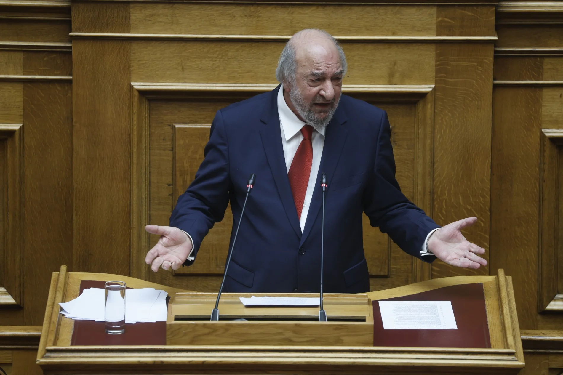 Επίθεση Νικητιάδη στην Κυβέρνηση για το «Καλάθι του Πάσχα», την ακρίβεια και την απουσία προστασίας των εξαγωγών από τους δασμούς Τραμπ