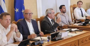 Eκτακτη διαφημιστική καμπάνια για την Σαντορίνη από την Περιφέρεια Νοτίου Αιγαίου