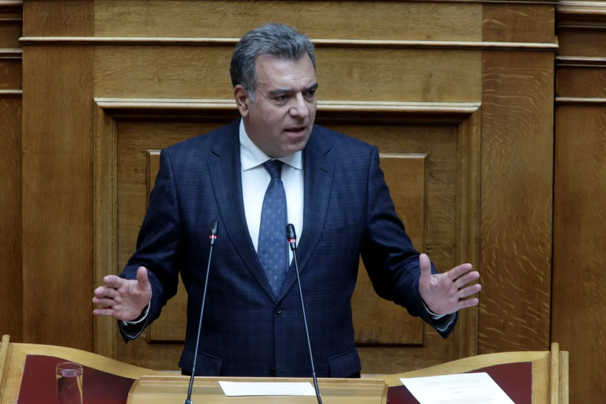 κονσολας Μανος Βουλευτης