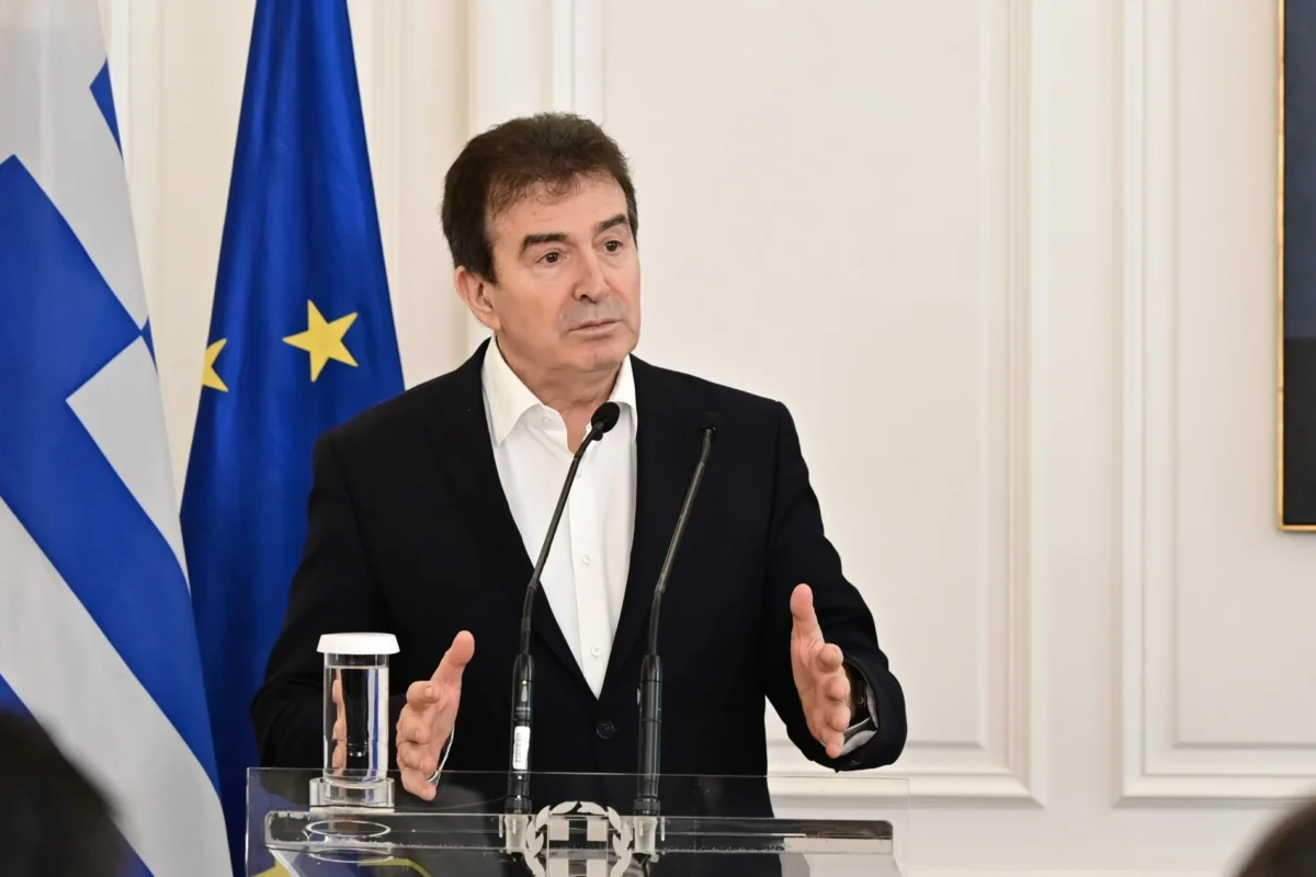 Χρυσοχοΐδης: Ιστορική στιγμή για την αστυνομία η νέα δομή του αρχηγείου της ΕΛΑΣ