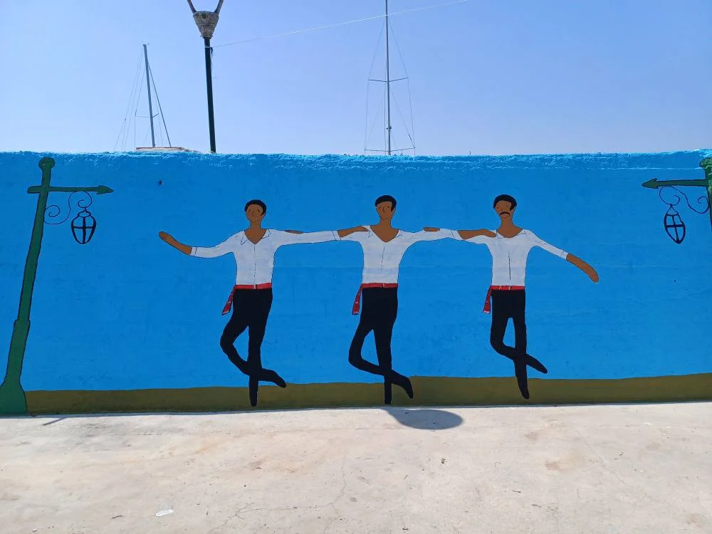 Λέρος: Η ομάδα “Ομορφαίνουμε Γειτονιές”, ομόρφυνε το αλιευτικό καταφύγιο στο Παντέλι