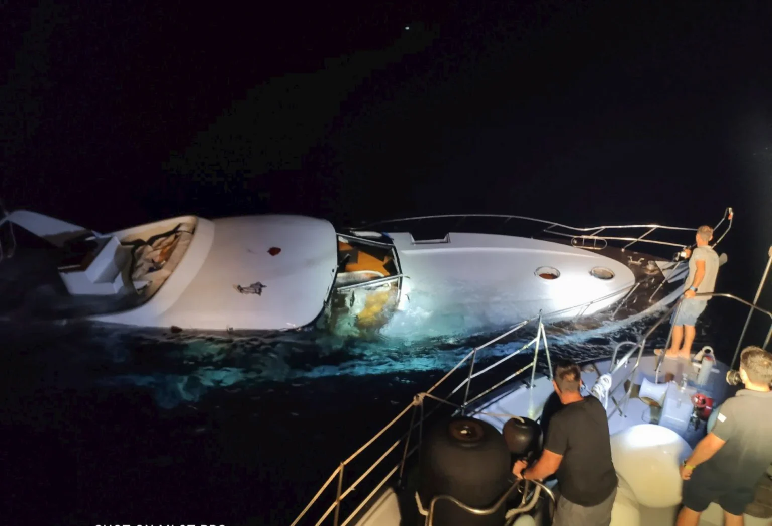 Εντοπισμός 33 αλλοδαπών μετά από καταδίωξη στο Αγαθονήσι