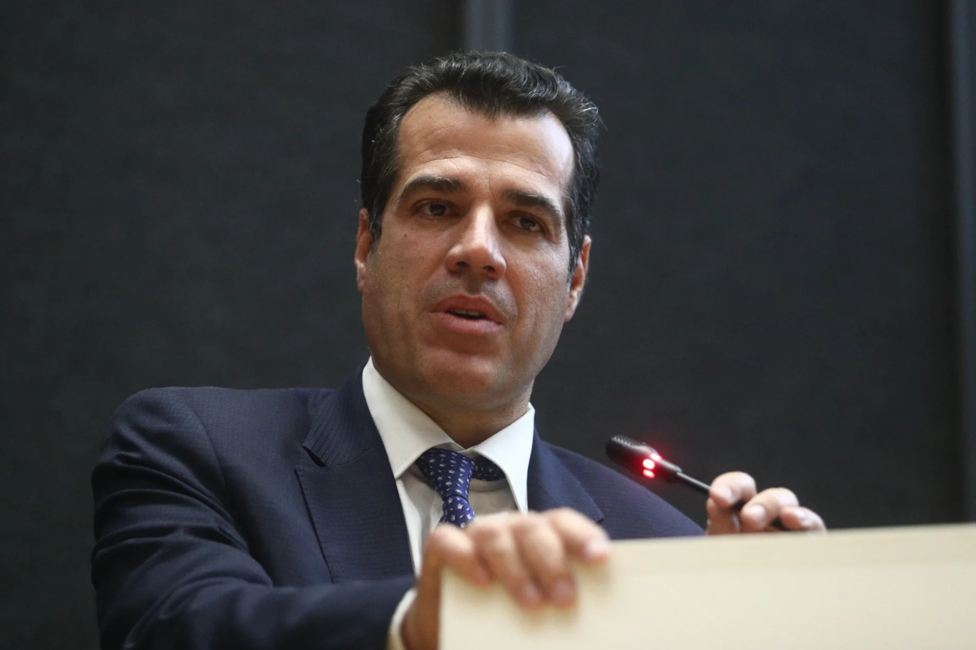 Πλεύρης: Επιβαρυμένα τα νησιά από τις ροές μεταναστών, στόχος η αποσυμφόρηση κι η στήριξή τους