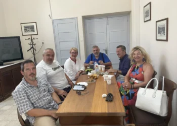 Έφοδος της ΑΑΔΕ σε πλοία – Παρίσταναν τους τουρίστες και έκαναν ελέγχους