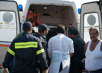 Χάλκη: Διακομιδή 60χρονου στο λιμάνι της Καμείρου Σκάλας Ρόδου