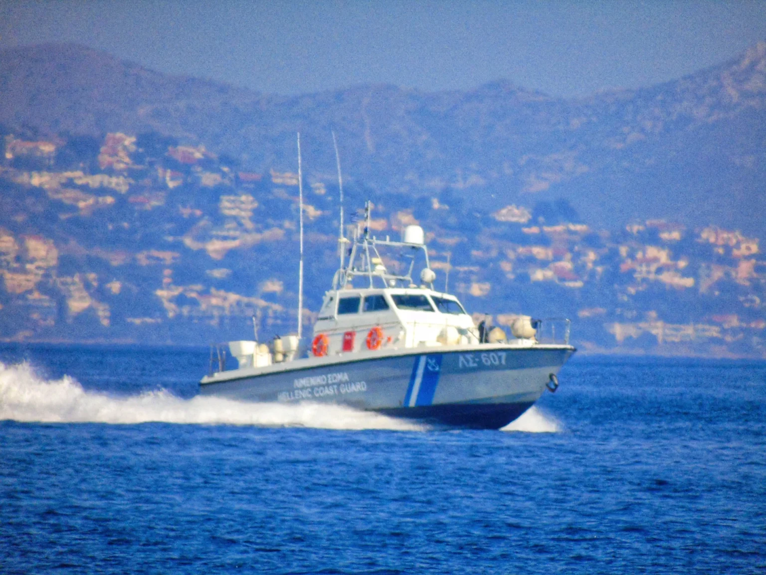 Λέρος: Διακομιδή 49χρονης στο Μαστιχάρι με σκάφος του Λιμενικού