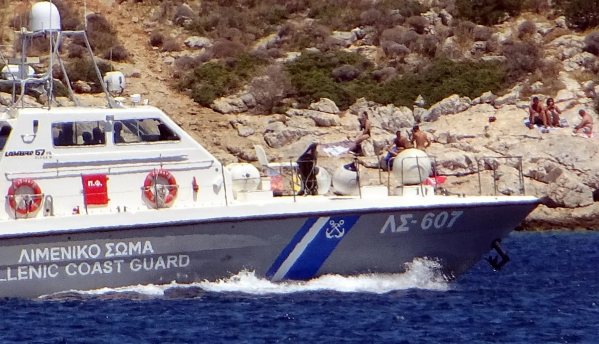 Φαρμακονήσι: Καταδίωξη, συλλήψεις διακινητών και αεροδιακομιδή 42χρονης στο Ηράκλειο