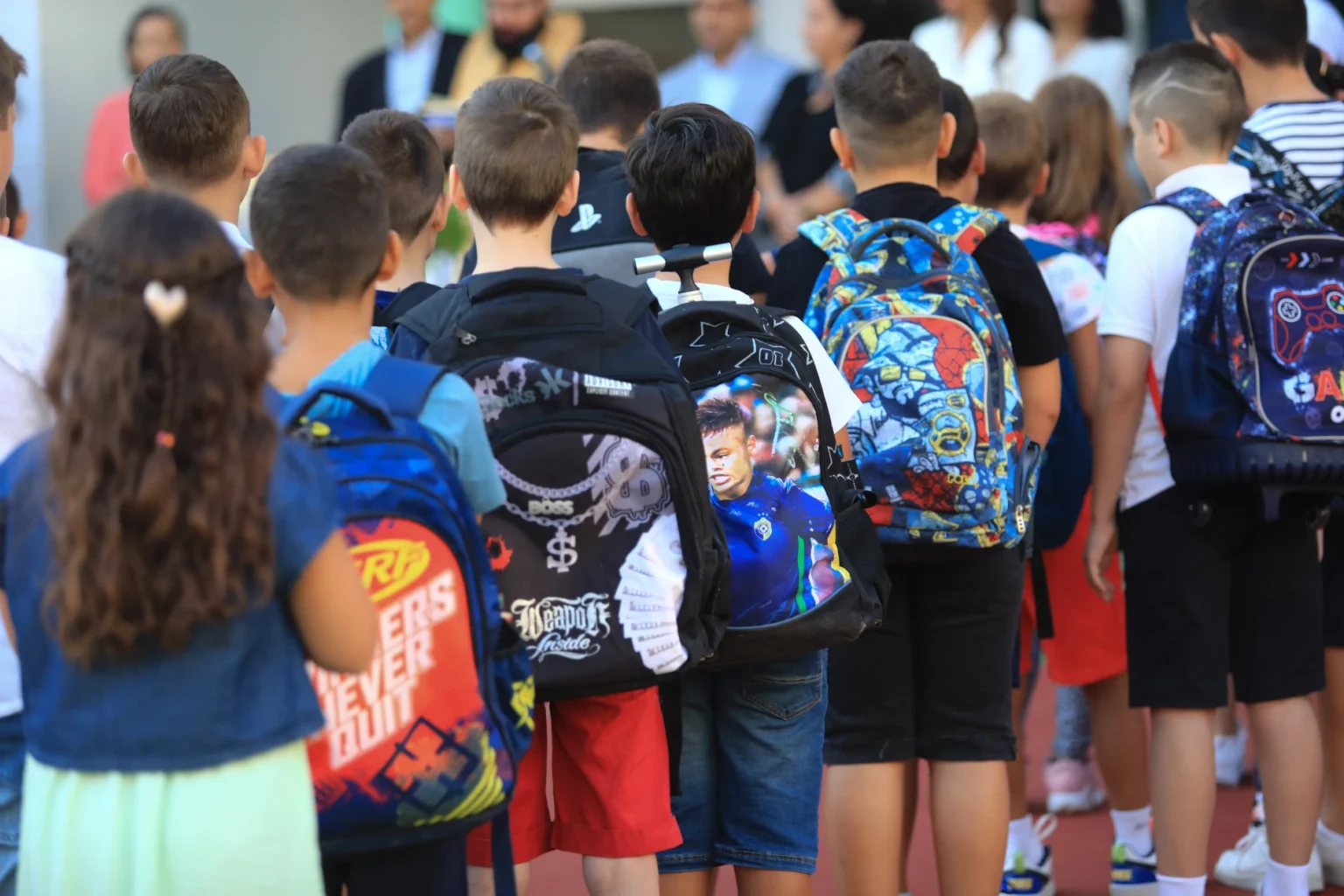 Ερχονται νομικοί συμπαραστάτες στα σχολεία