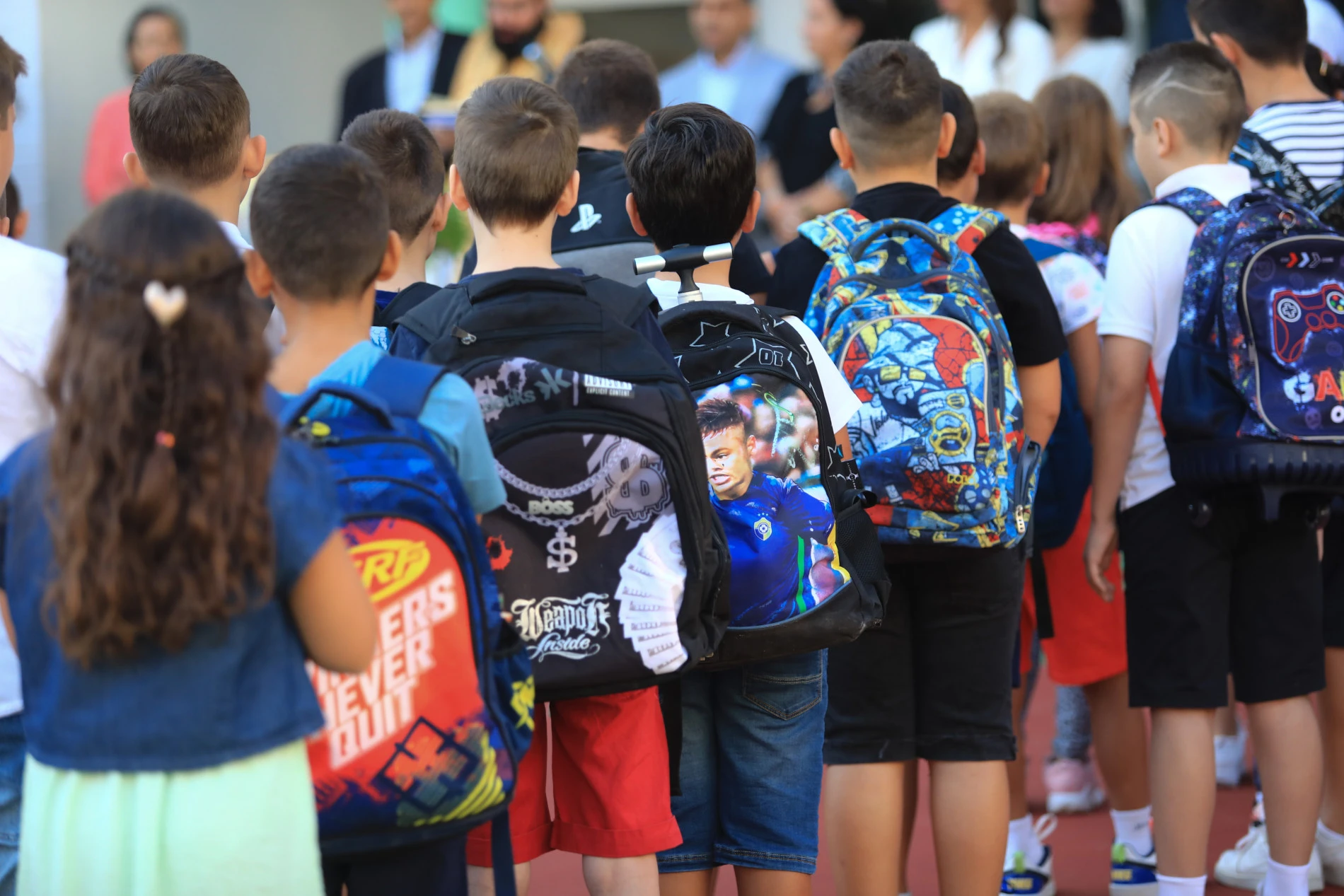 Ερχονται νομικοί συμπαραστάτες στα σχολεία