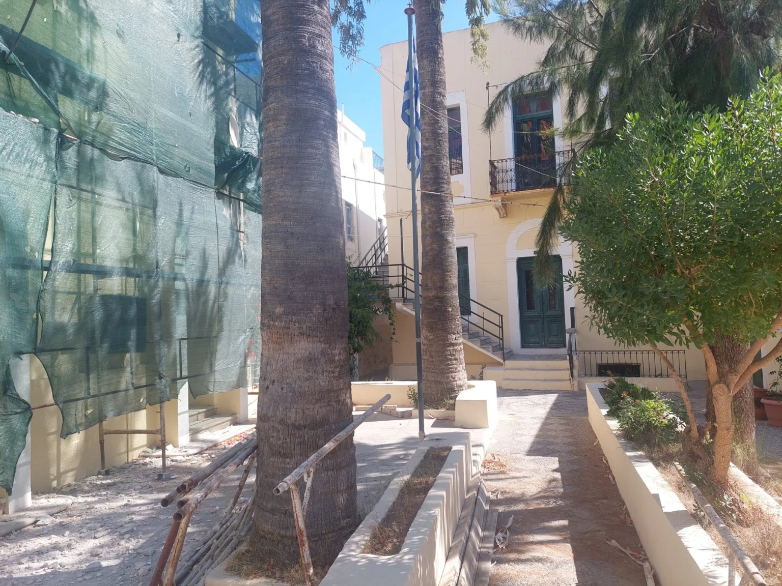Κάλυμνος: Ξεκίνησαν οι εργασίες πλήρους συντήρησης και αποκατάστασης στο 2ο ΓΕΛ (Ψιλιανή) Καλύμνου
