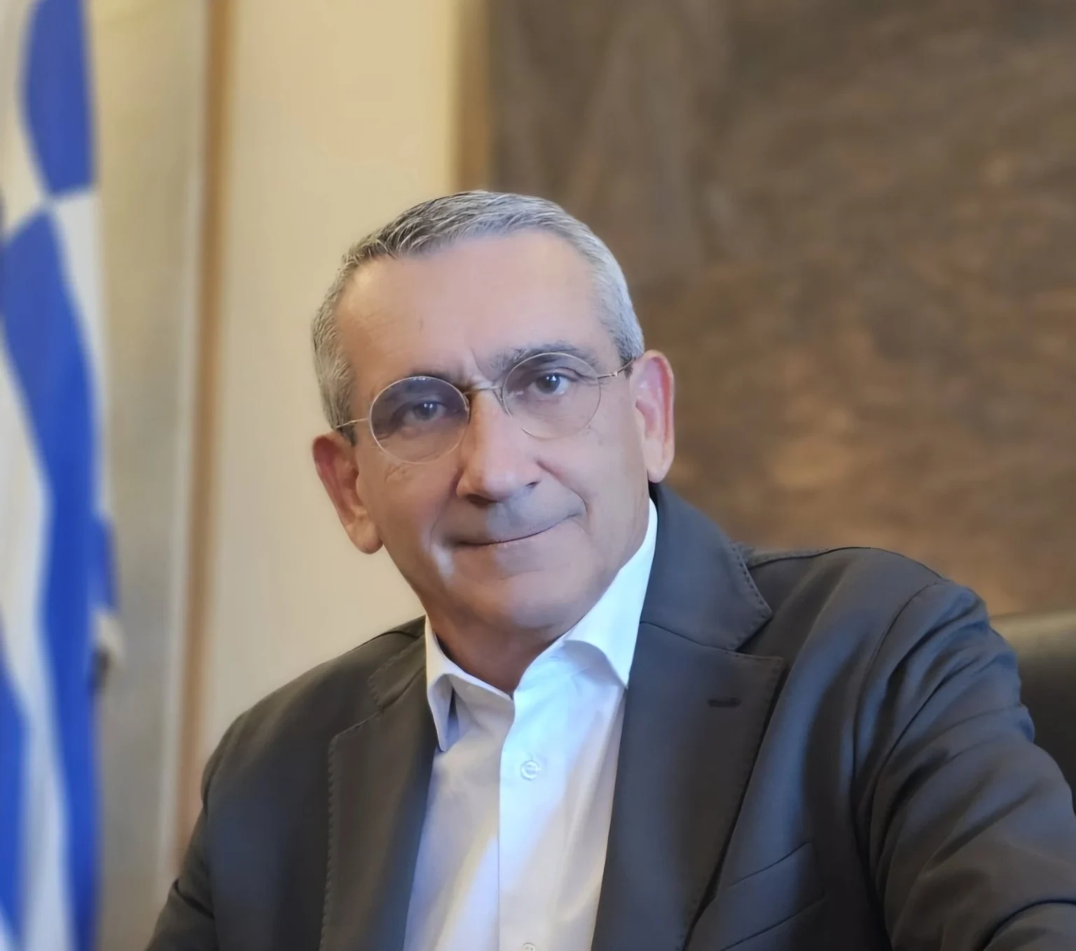 Καίρια παρέμβαση του Περιφερειάρχη Νοτίου Αιγαίου για την επίλυση της στεγαστικής κρίσης στα νησιά