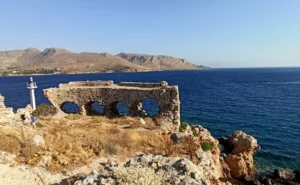 Φράγκος Ντιπιέρο: Βίντεο με στιγμιότυπα από τις εργασίες υποστύλωσης στο Μπούρτζι