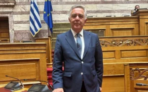 Για έβδομη συνεχή χρονιά ο Βασίλης Α. Υψηλάντης εκλέγεται Κοσμήτορας της Βουλής των Ελλήνων