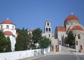 Λέρος: Πυρκαγιά στο Ιερό Παρεκκλήσιο του Αγίου Γεωργίου στην περιοχή Σμαλού