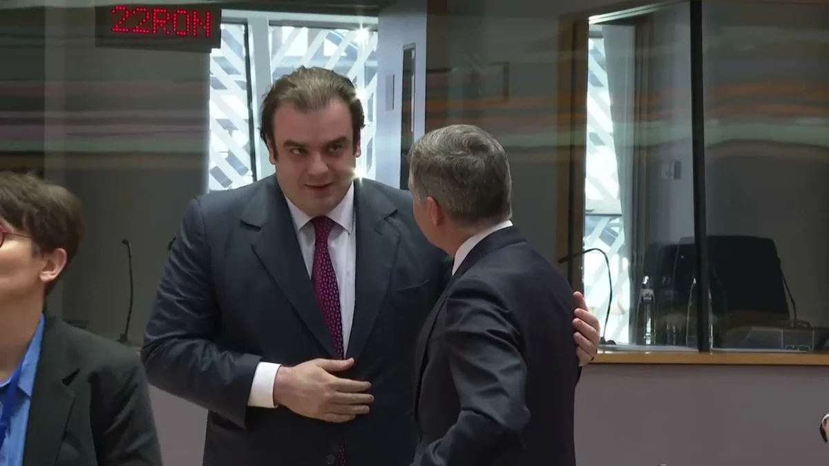 Ομόφωνα πρόεδρος του Eurogroup ο Κυριάκος Πιερρακάκης &#8211; Μετά την πρώτη ενδεικτική ψηφοφορία, αποσύρθηκε ο Βέλγος συνυποψήφιός του