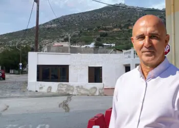 Μιχάλης Κόλιας: Παραχωρεί δωρεάν τον στεγασμένο χώρο του καταστήματος LA PLAYA στην Αγ. Μαρίνα, με πρόσβαση σε WC