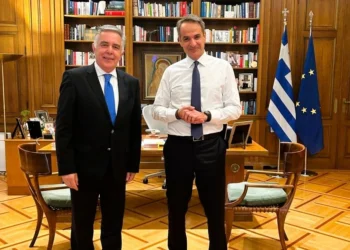 Συνάντηση στο Μέγαρο Μαξίμου του Βασίλη Α. Υψηλάντη με τον Πρωθυπουργό Κυριάκο Μητσοτάκη