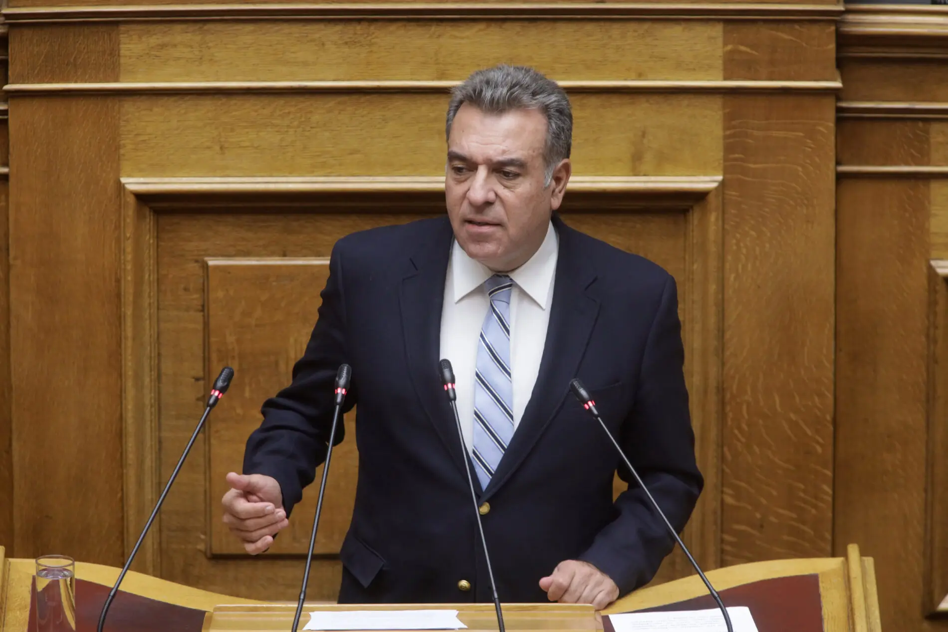 Νέα κοινοβουλευτική παρέμβαση του Μάνου Κόνσολα για τις δομές υγείας στην Κάσο, στην Κάρπαθο και το Π.Π.Ι. Ολύμπου Καρπάθου