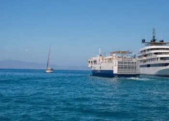 Απαγόρευση απόπλου επιβατικού πλοίου στην Κάλυμνο