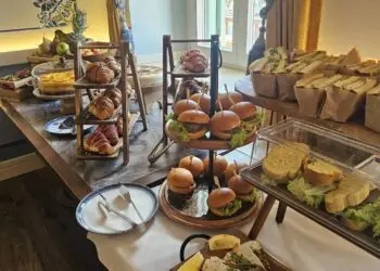 Το Navarone Estate παρουσιάζει το νέο γαστρονομικό project δια χειρός Πάνου Αντώνακα