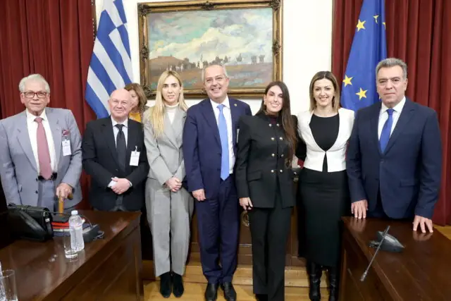 Μάνος Κόνσολας: «Ποιότητα ζωής και δωρεάν προληπτικές εξετάσεις υγείας για τους πολίτες στην ελληνική περιφέρεια»