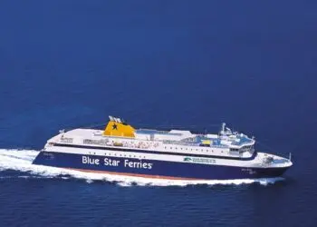 Δεν θα εκτελεστεί το δρομολόγιο του πλοίου BLUE STAR PAROS λόγω κακοκαιρίας