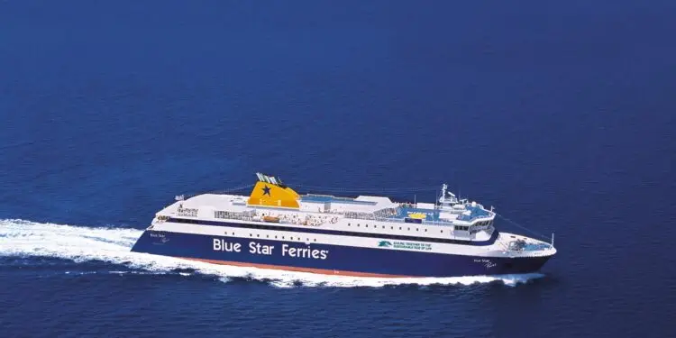 Δεν θα εκτελεστεί το δρομολόγιο του πλοίου BLUE STAR PAROS λόγω κακοκαιρίας