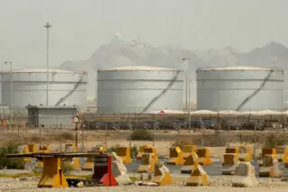 Aramco: Καταστροφικές οι συνέπειες για τις παγκόσμιες αγορές πετρελαίου εάν συνεχιστεί ο πόλεμος με το Ιράν