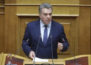 Μάνος Κόνσολας: «Το πλαφόν σε καύσιμα και τρόφιμα είναι μόνο η αρχή. Προτεραιότητα τα μέτρα προστασίας της κοινωνίας και της ελληνικής οικογένειας από ανεξέλεγκτες αυξήσεις τιμών»