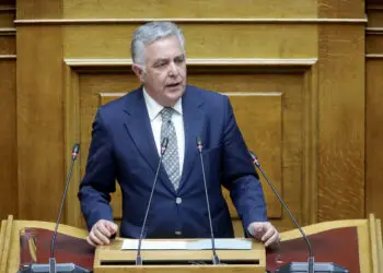 Κοινοβουλευτική παρέμβαση του Βασίλη Υψηλάντη για την προστασία του επαγγέλματος των ξεναγών